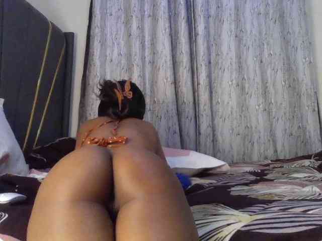 Fl0werssxoxo webcam