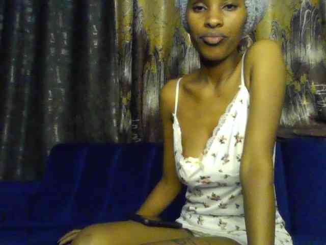 Fl0werssxoxo webcam