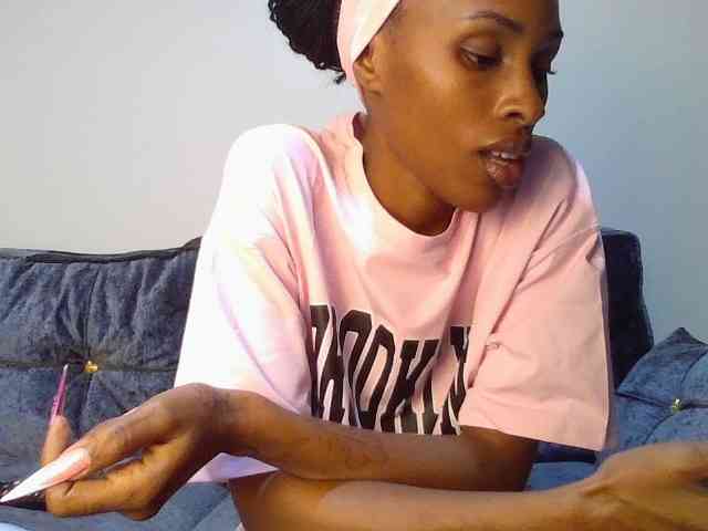 Fl0werssxoxo webcam