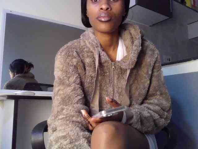 Fl0werssxoxo webcam