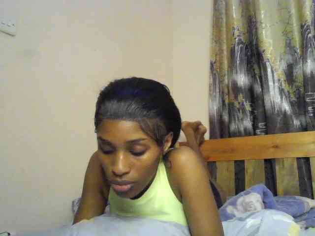 Fl0werssxoxo webcam