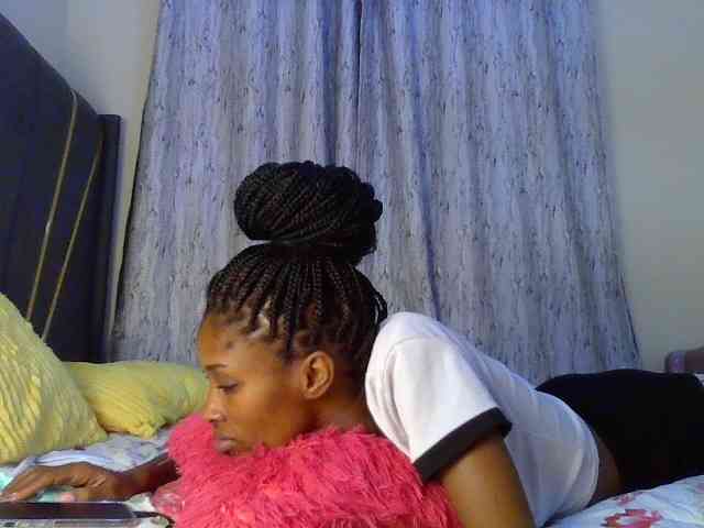 Fl0werssxoxo webcam
