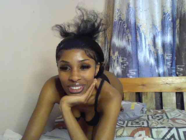 Fl0werssxoxo webcam