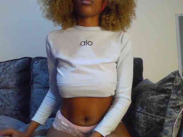Fl0werssxoxo webcam
