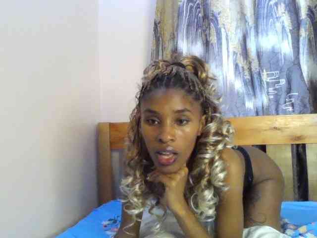 Fl0werssxoxo webcam