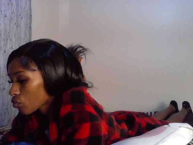 Fl0werssxoxo webcam