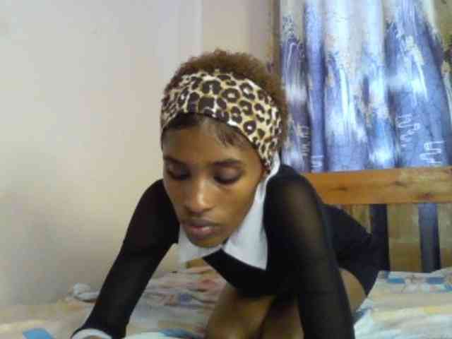 Fl0werssxoxo webcam
