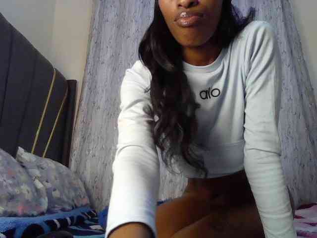 Fl0werssxoxo webcam