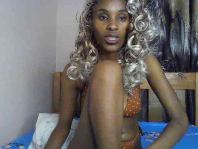 Fl0werssxoxo webcam