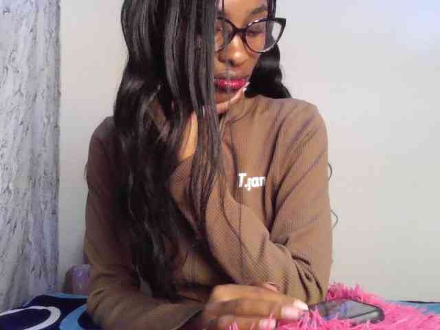 Fl0werssxoxo webcam