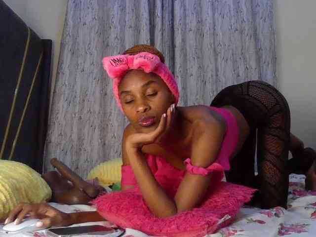 Fl0werssxoxo webcam