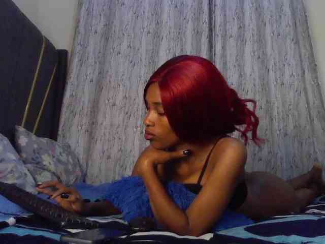 Fl0werssxoxo webcam