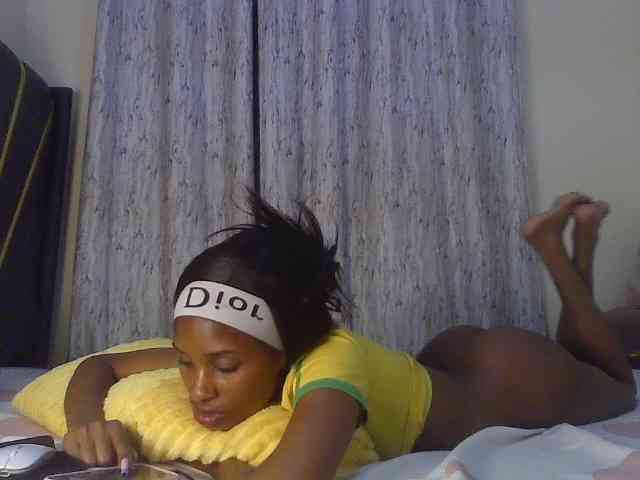 Fl0werssxoxo webcam
