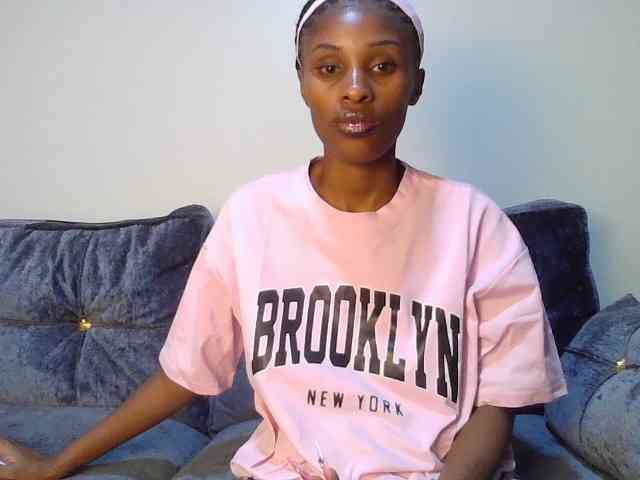 Fl0werssxoxo webcam