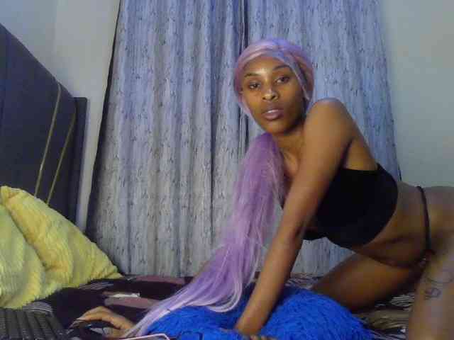 Fl0werssxoxo webcam