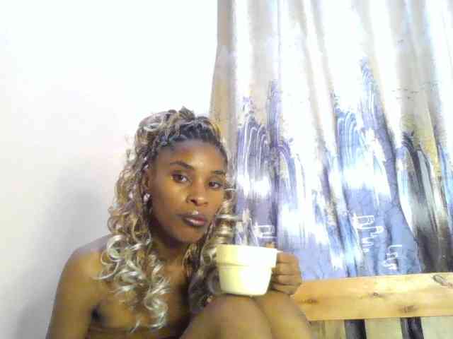 Fl0werssxoxo webcam