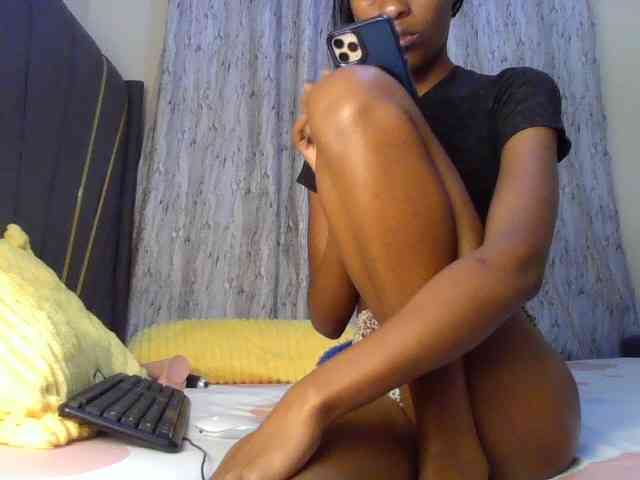 Fl0werssxoxo webcam