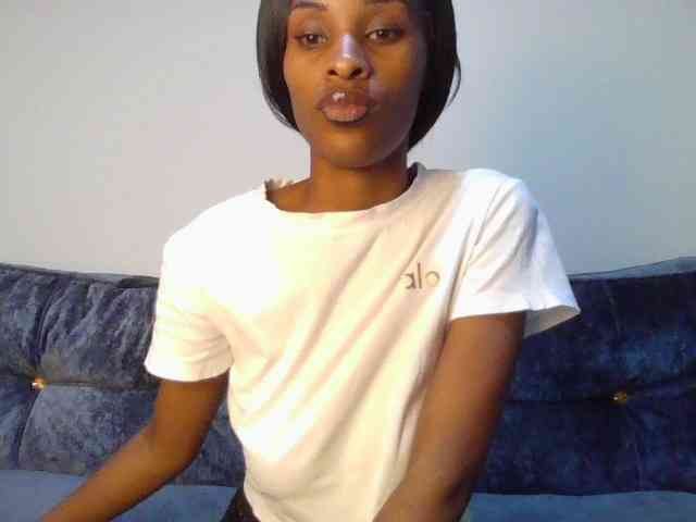 Fl0werssxoxo webcam