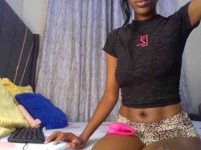 Fl0werssxoxo webcam