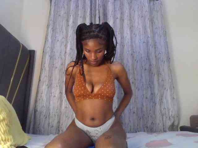 Fl0werssxoxo webcam