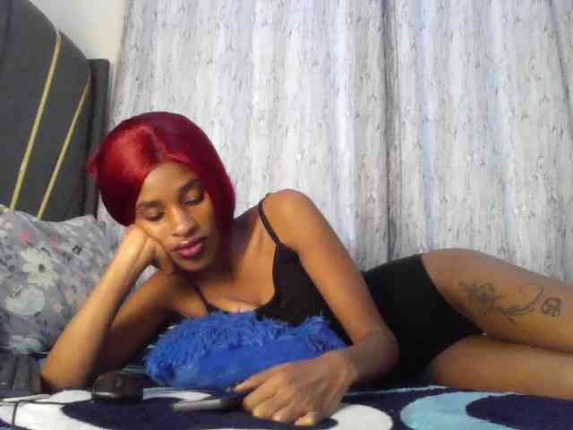 Fl0werssxoxo webcam