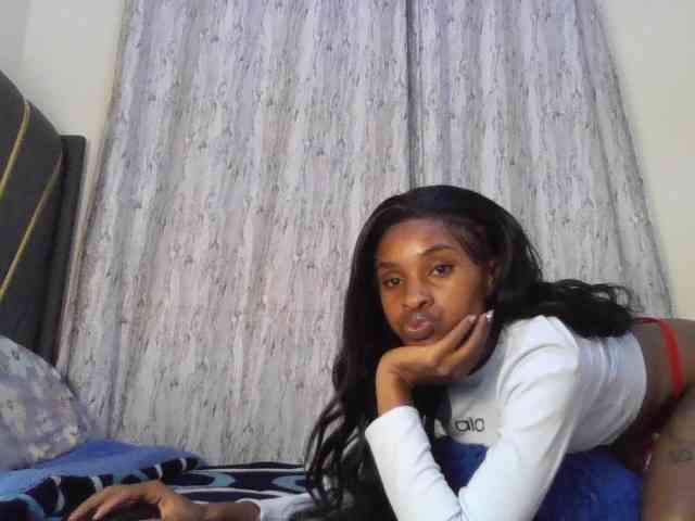 Fl0werssxoxo webcam
