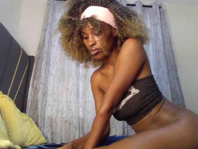 Fl0werssxoxo webcam