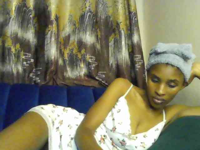 Fl0werssxoxo webcam