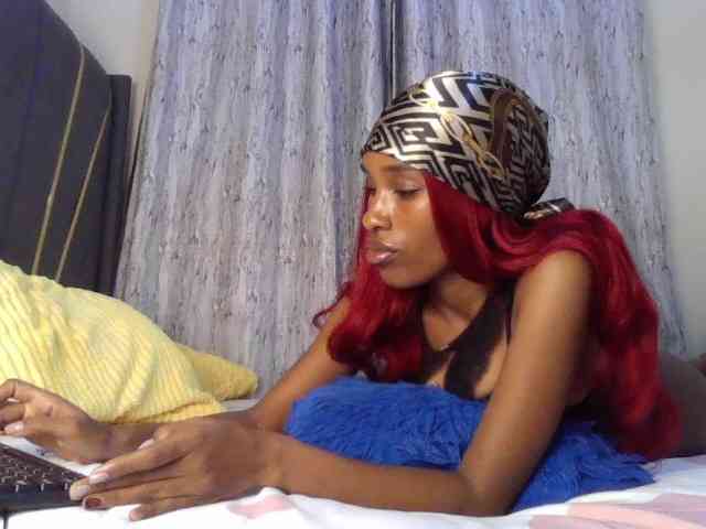 Fl0werssxoxo webcam