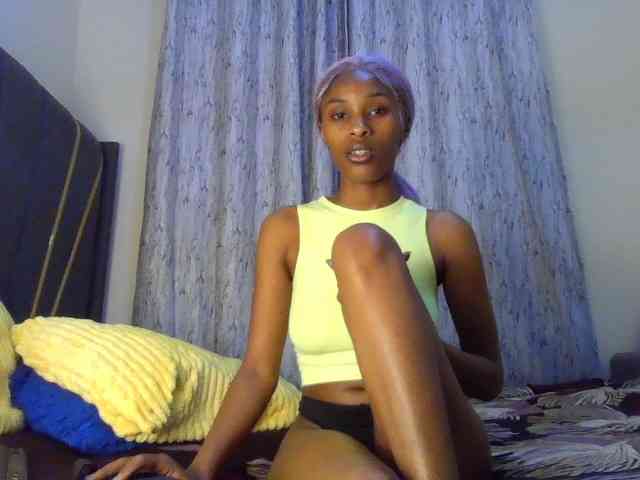 Fl0werssxoxo webcam
