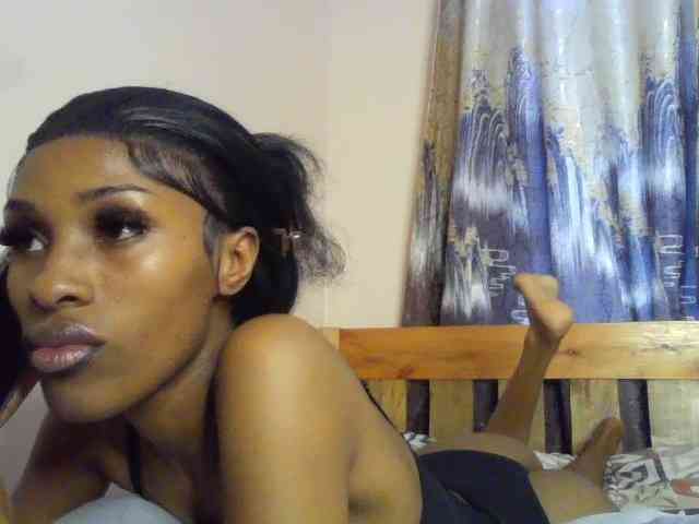 Fl0werssxoxo webcam