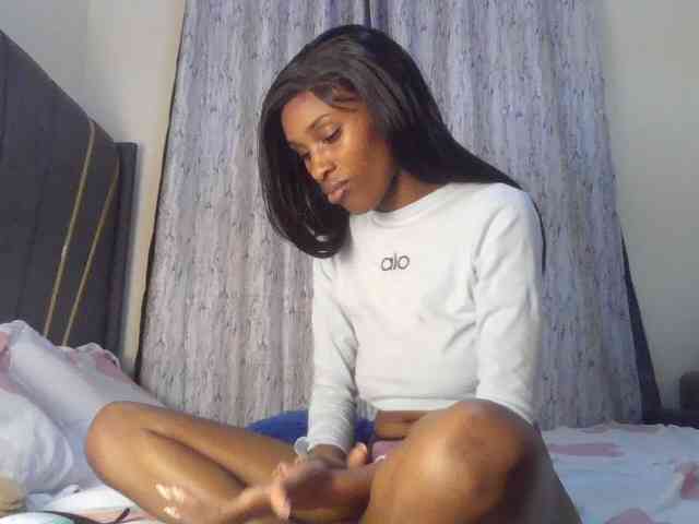 Fl0werssxoxo webcam