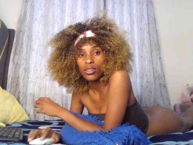 Fl0werssxoxo webcam