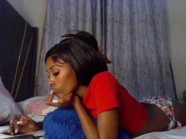 Fl0werssxoxo webcam