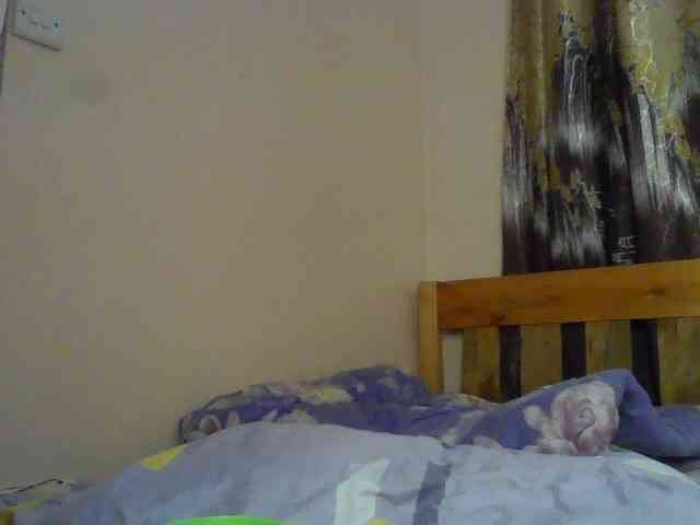 Fl0werssxoxo webcam