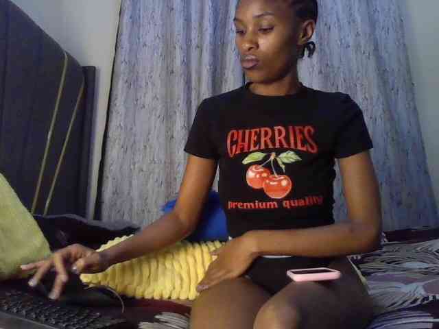 Fl0werssxoxo webcam