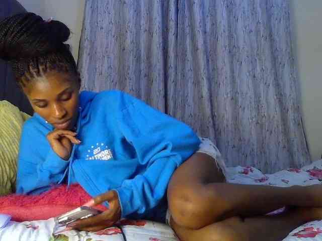 Fl0werssxoxo webcam