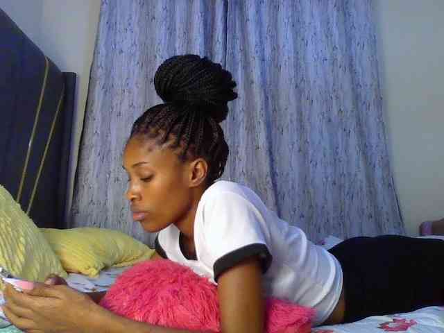 Fl0werssxoxo webcam