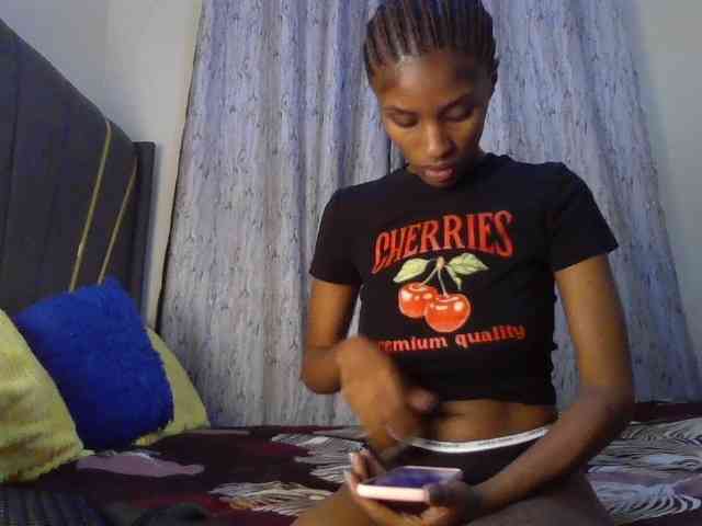Fl0werssxoxo webcam