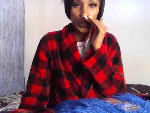 Fl0werssxoxo webcam