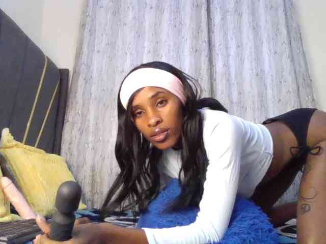 Fl0werssxoxo webcam