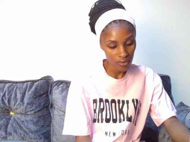Fl0werssxoxo webcam