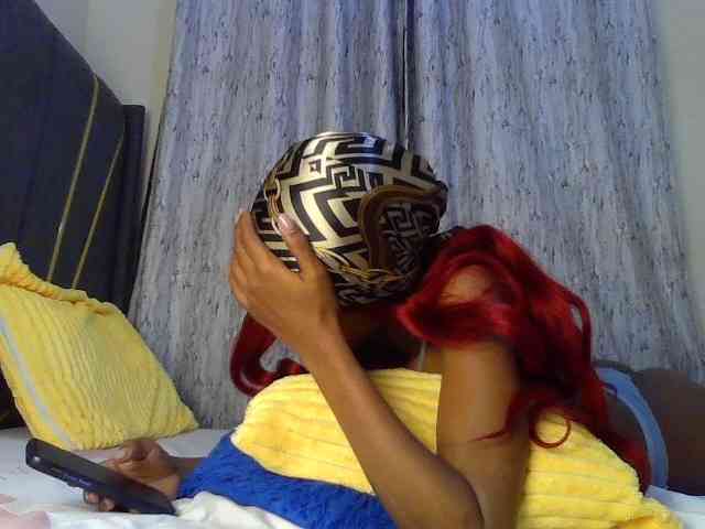 Fl0werssxoxo webcam