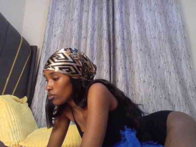 Fl0werssxoxo webcam