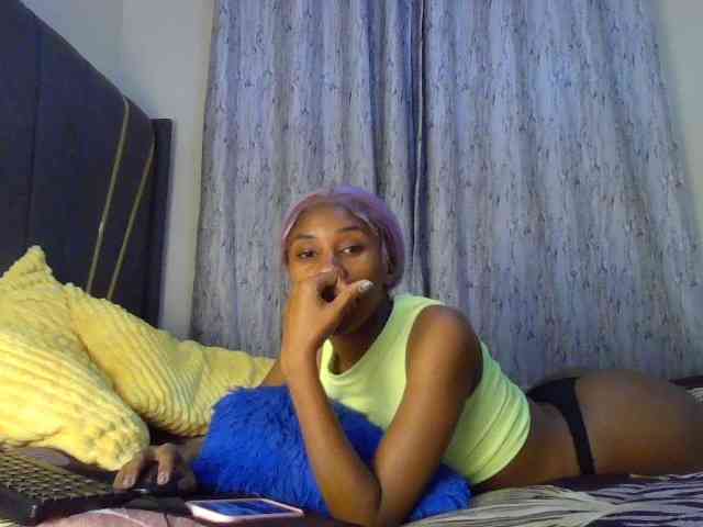 Fl0werssxoxo webcam