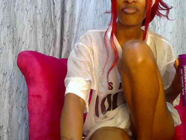 Fl0werssxoxo webcam