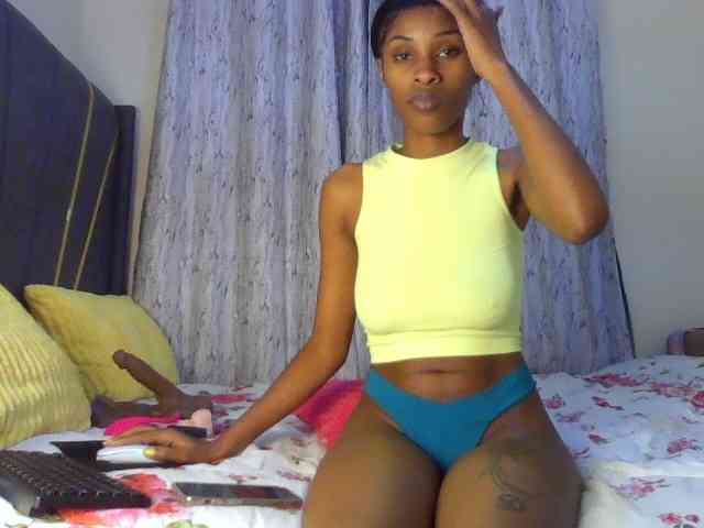 Fl0werssxoxo webcam