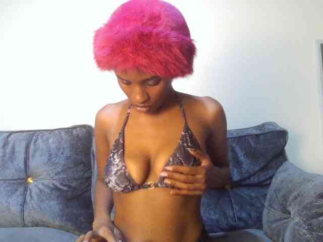 Fl0werssxoxo webcam