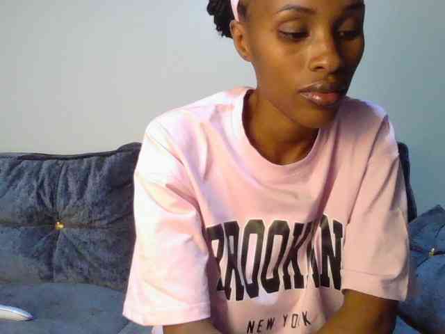 Fl0werssxoxo webcam
