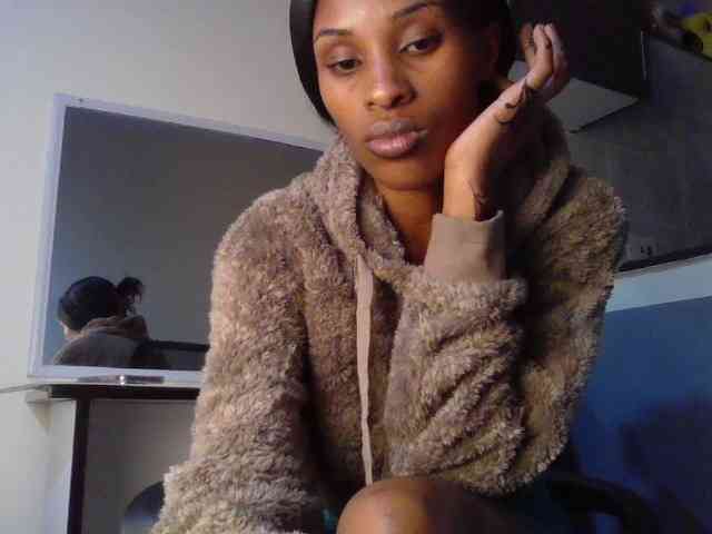 Fl0werssxoxo webcam